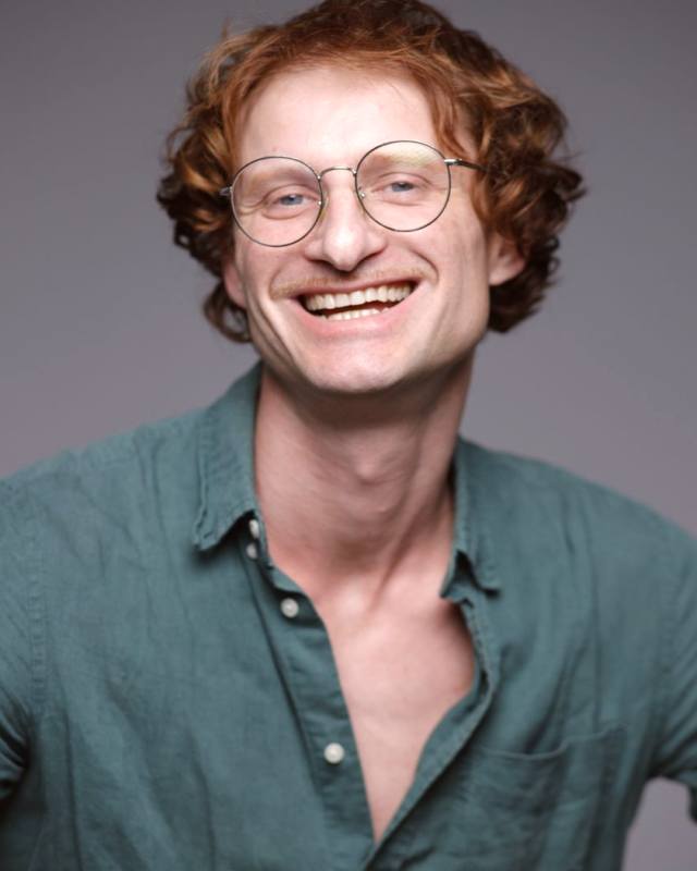 Luc Martin, Assistant en ligne